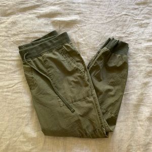 James Perse green cargo pants